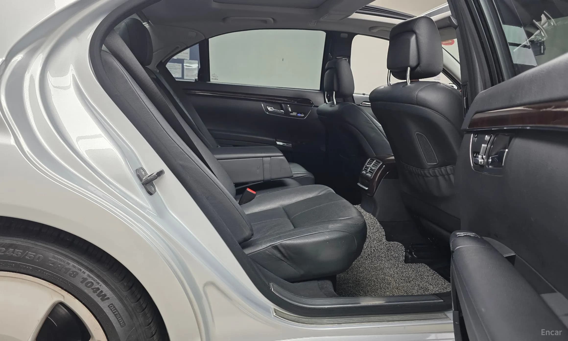 S-Class W221