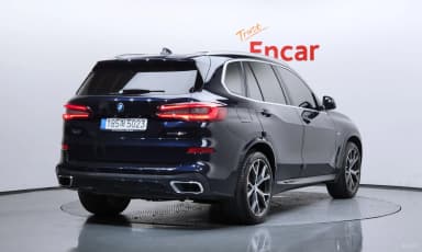 X5 (G05)