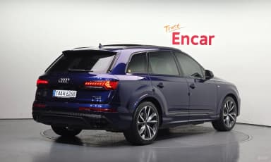 Q7 (4M)