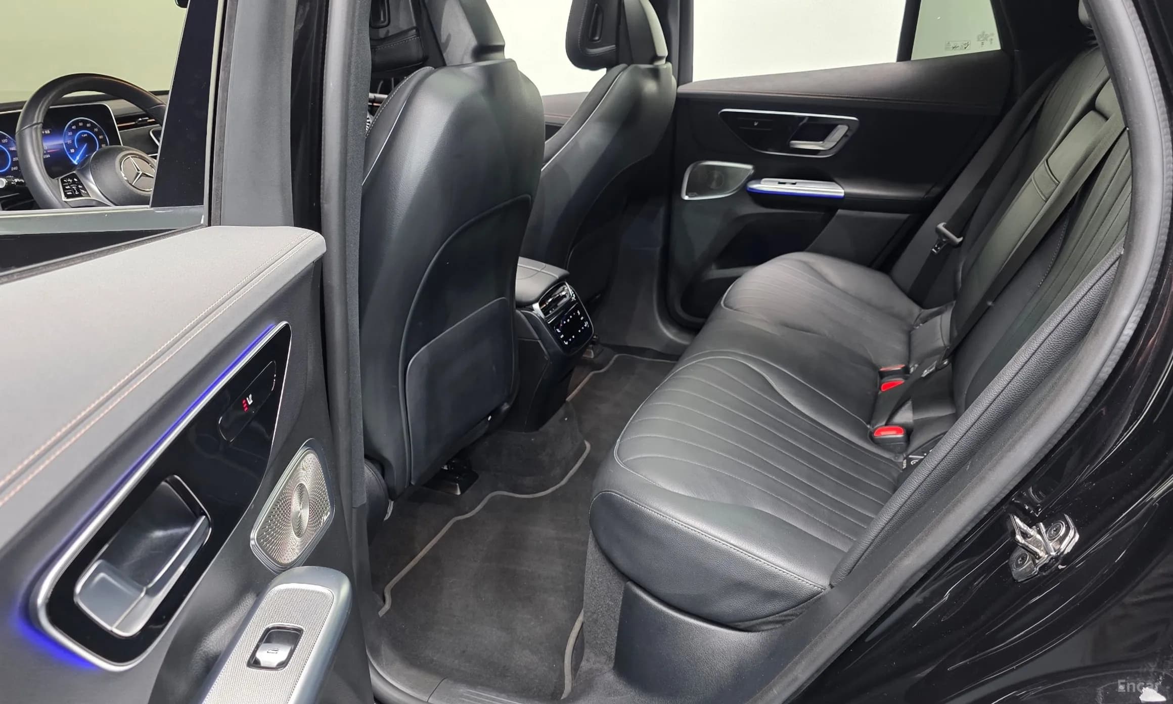 EQE SUV X294