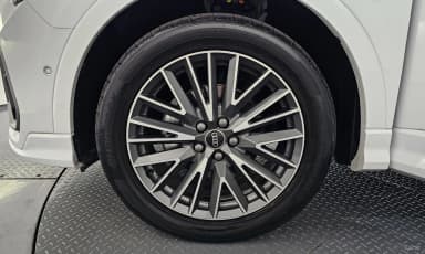 Q3 (F3)