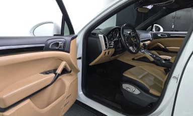 New Cayenne