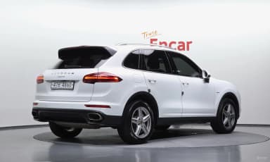 New Cayenne