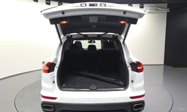 New Cayenne