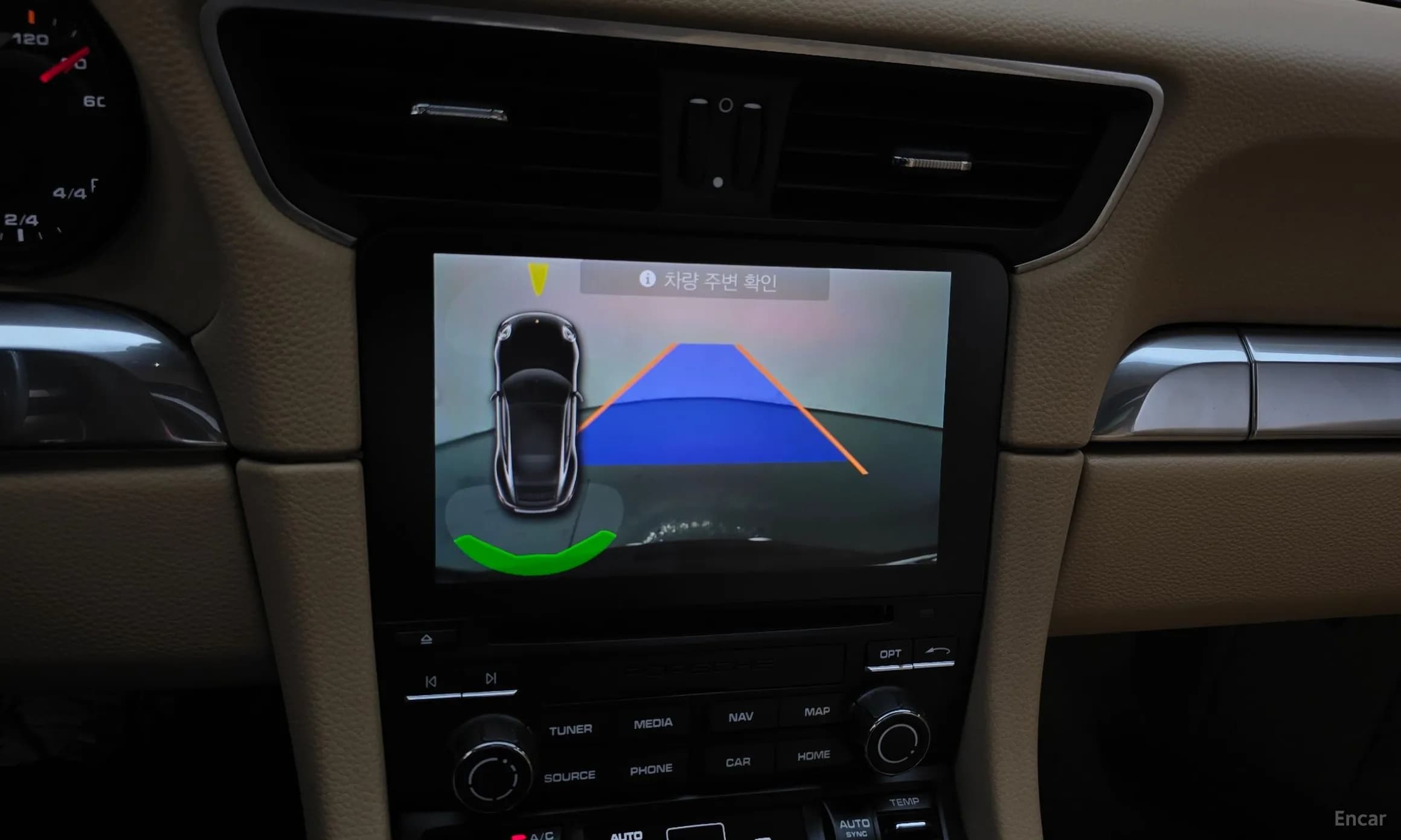 910