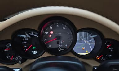 910