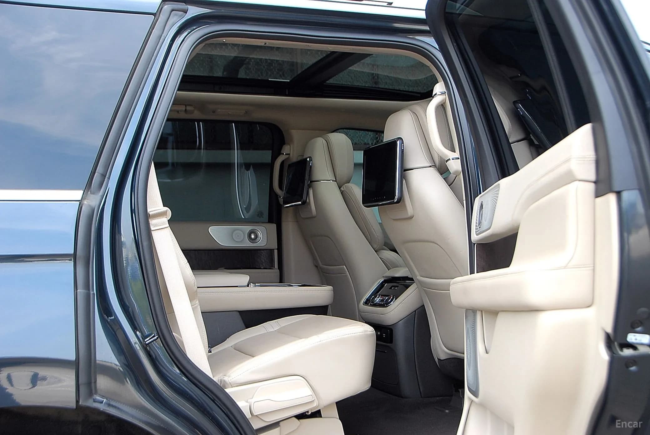 Navigator 4th generation