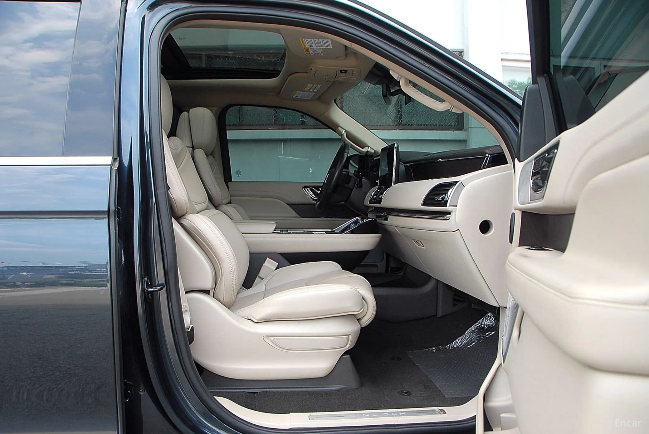 Navigator 4th generation