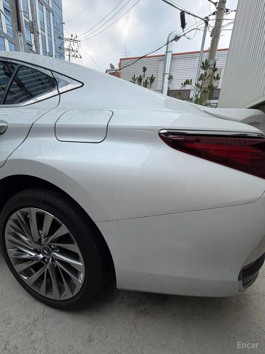 ES300h 7th Generation