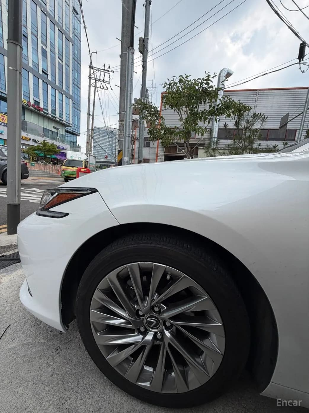 ES300h 7th Generation