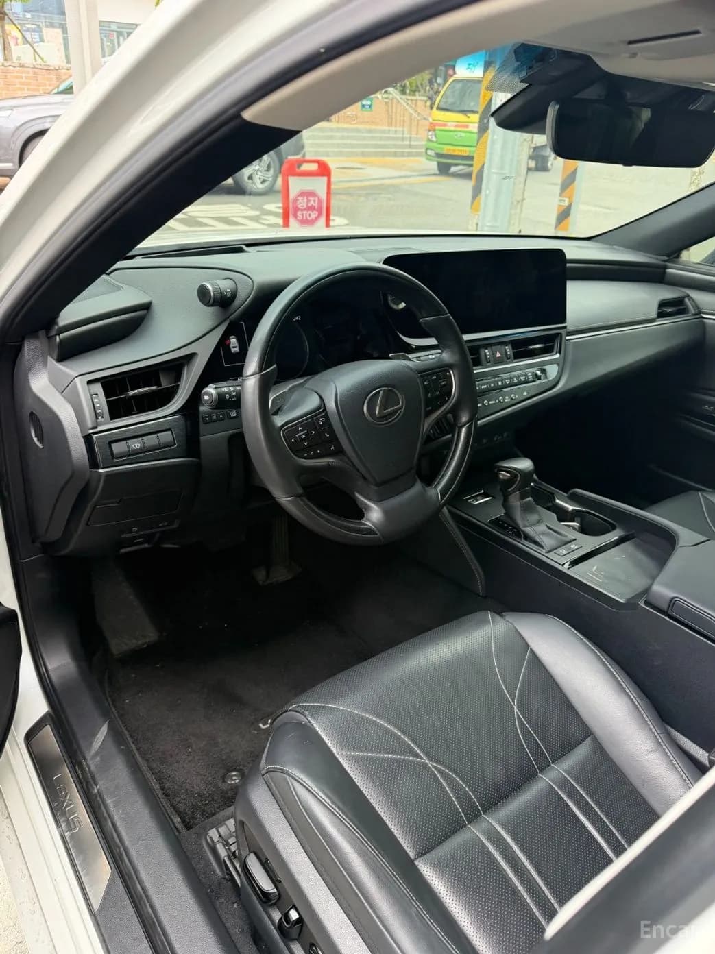 ES300h 7th Generation