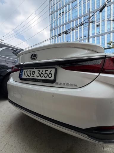 ES300h 7th Generation