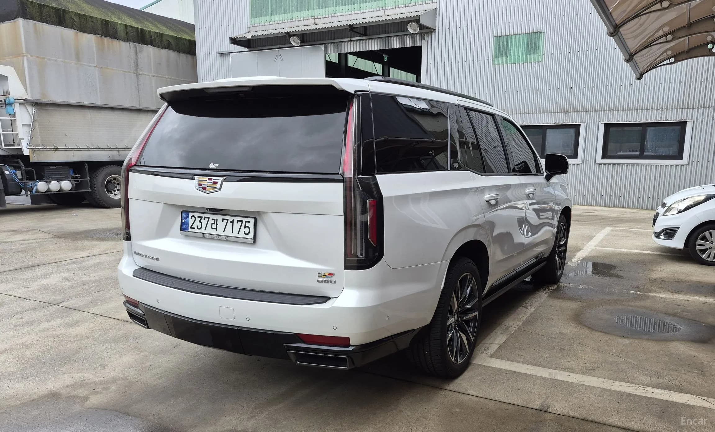 Escalade 5th Generation
