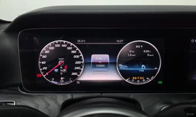 E-Class W213