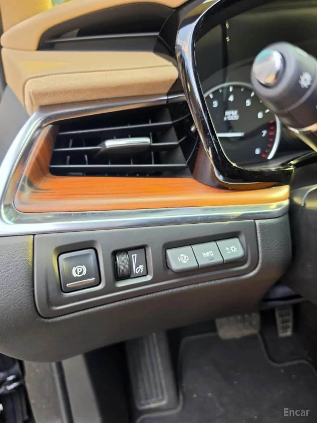 XT5