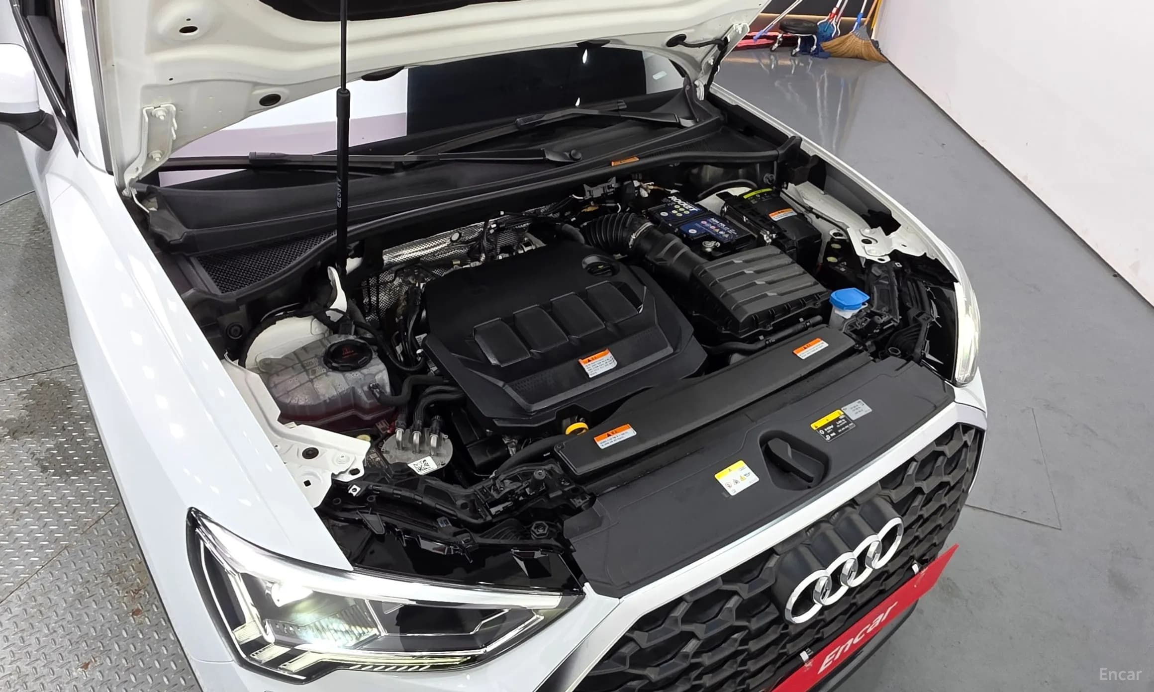 Q3 (F3)
