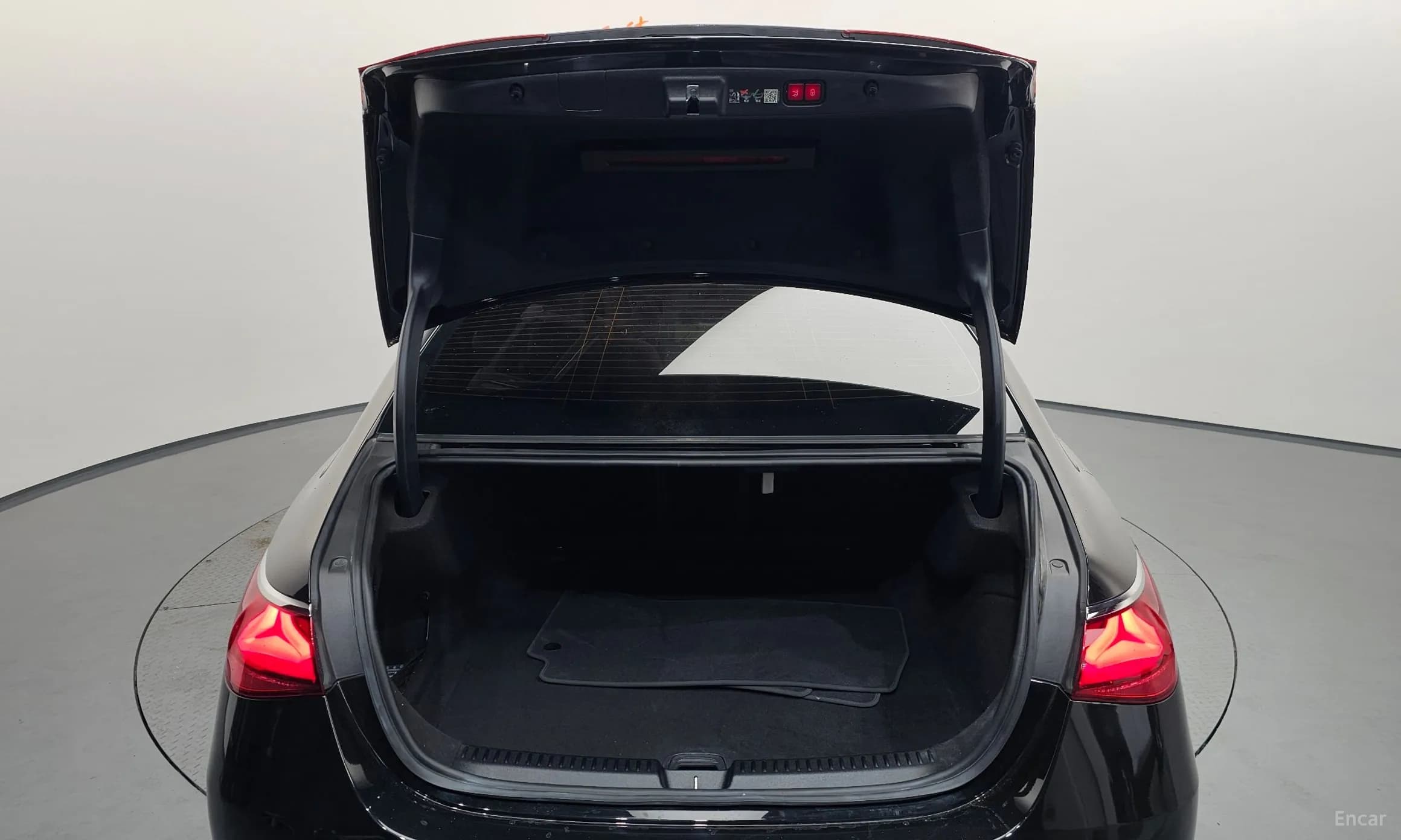 E-Class W214