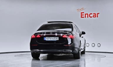 E-Class W214