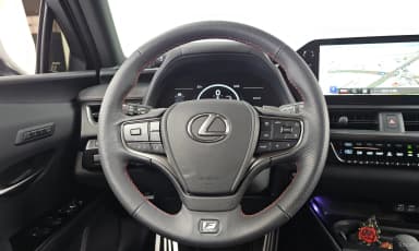 UX300h