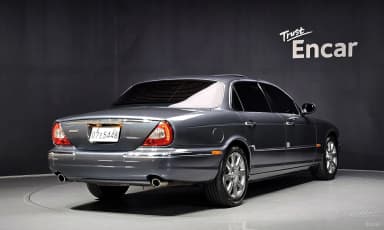 XJ-8