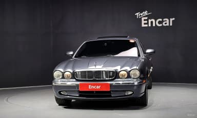 XJ-8