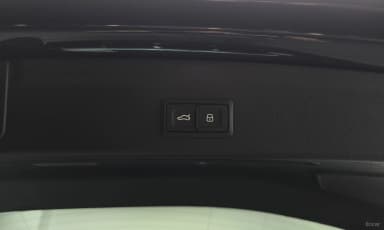Q3 (F3)