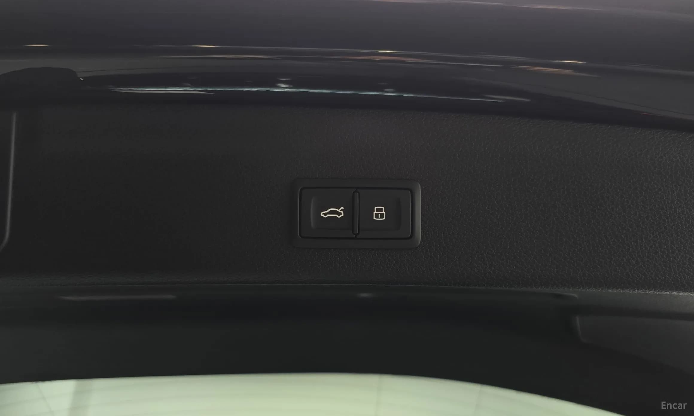 Q3 (F3)