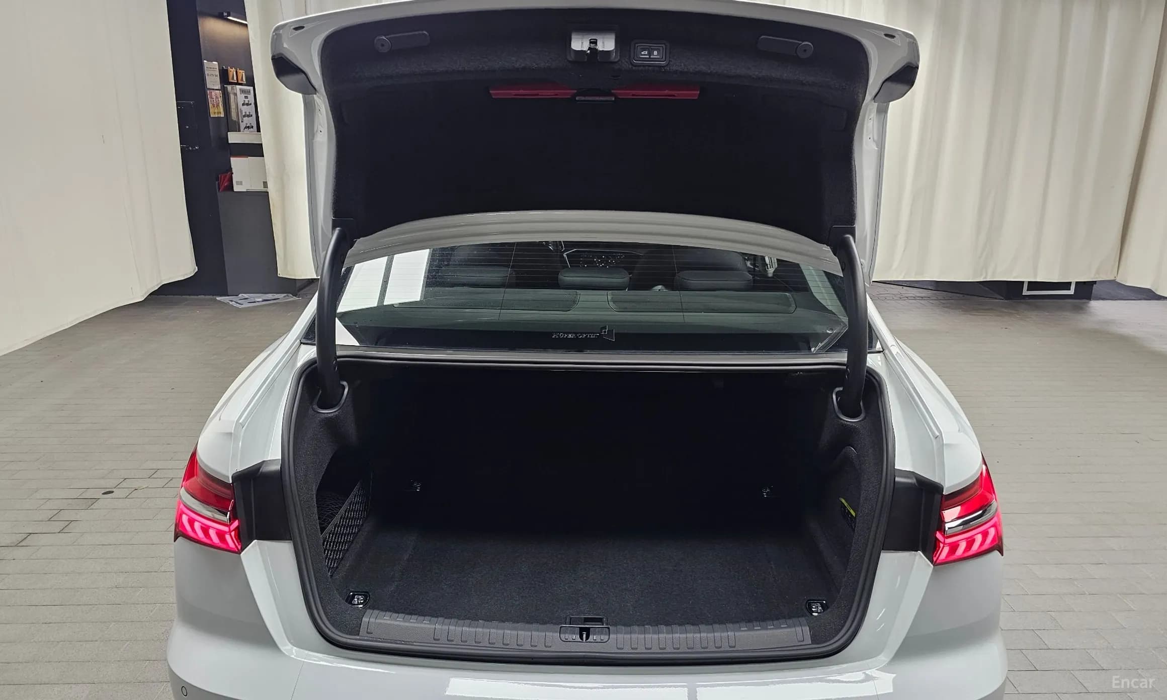 A6 (C8)