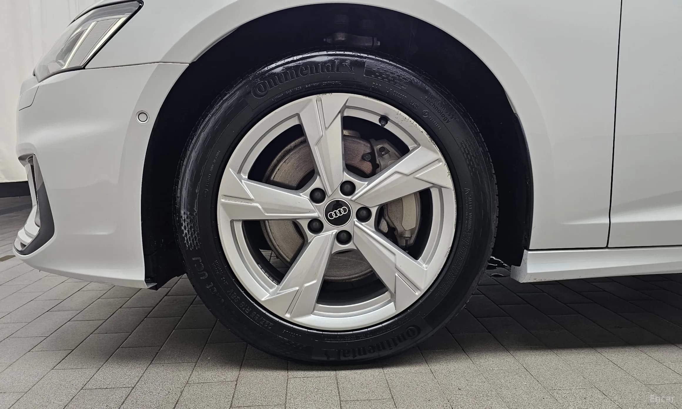 A6 (C8)
