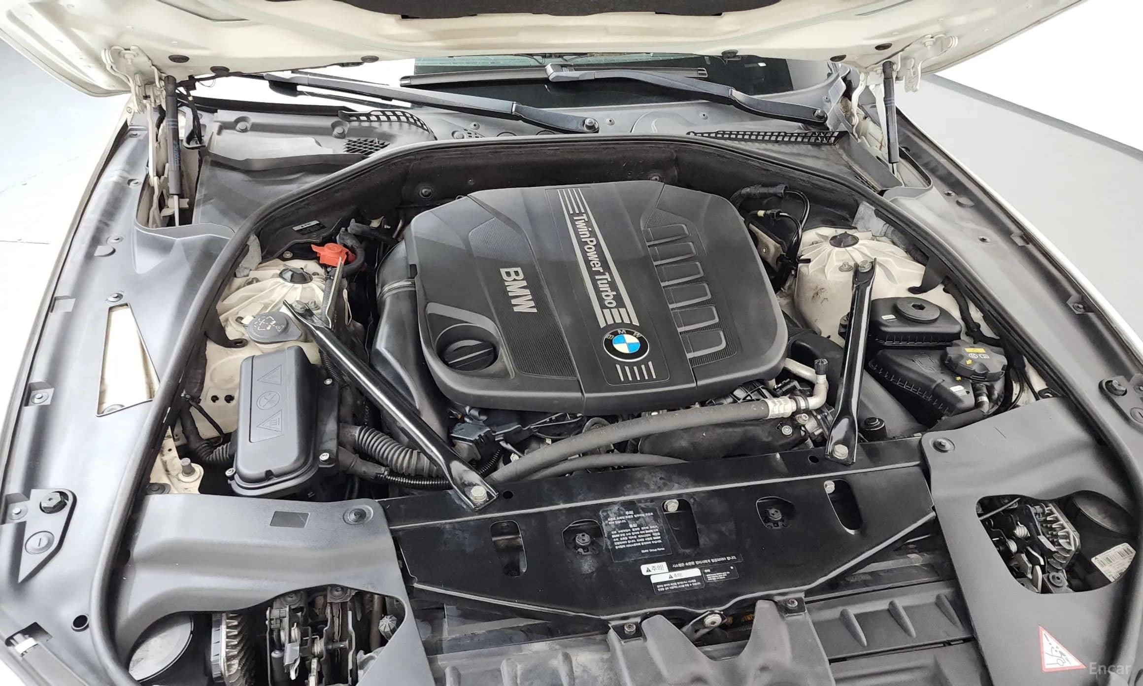 6 Series (F12)