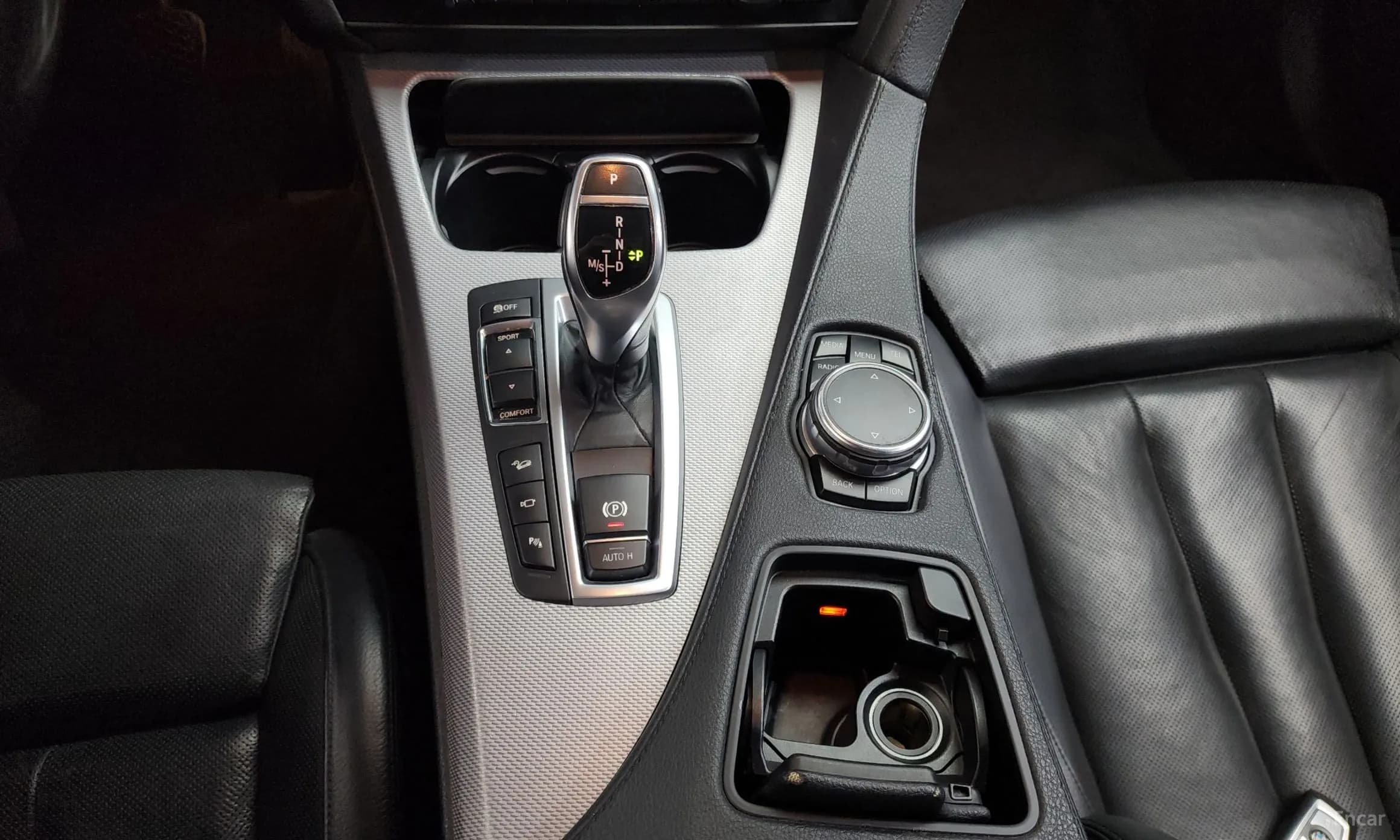 6 Series (F12)