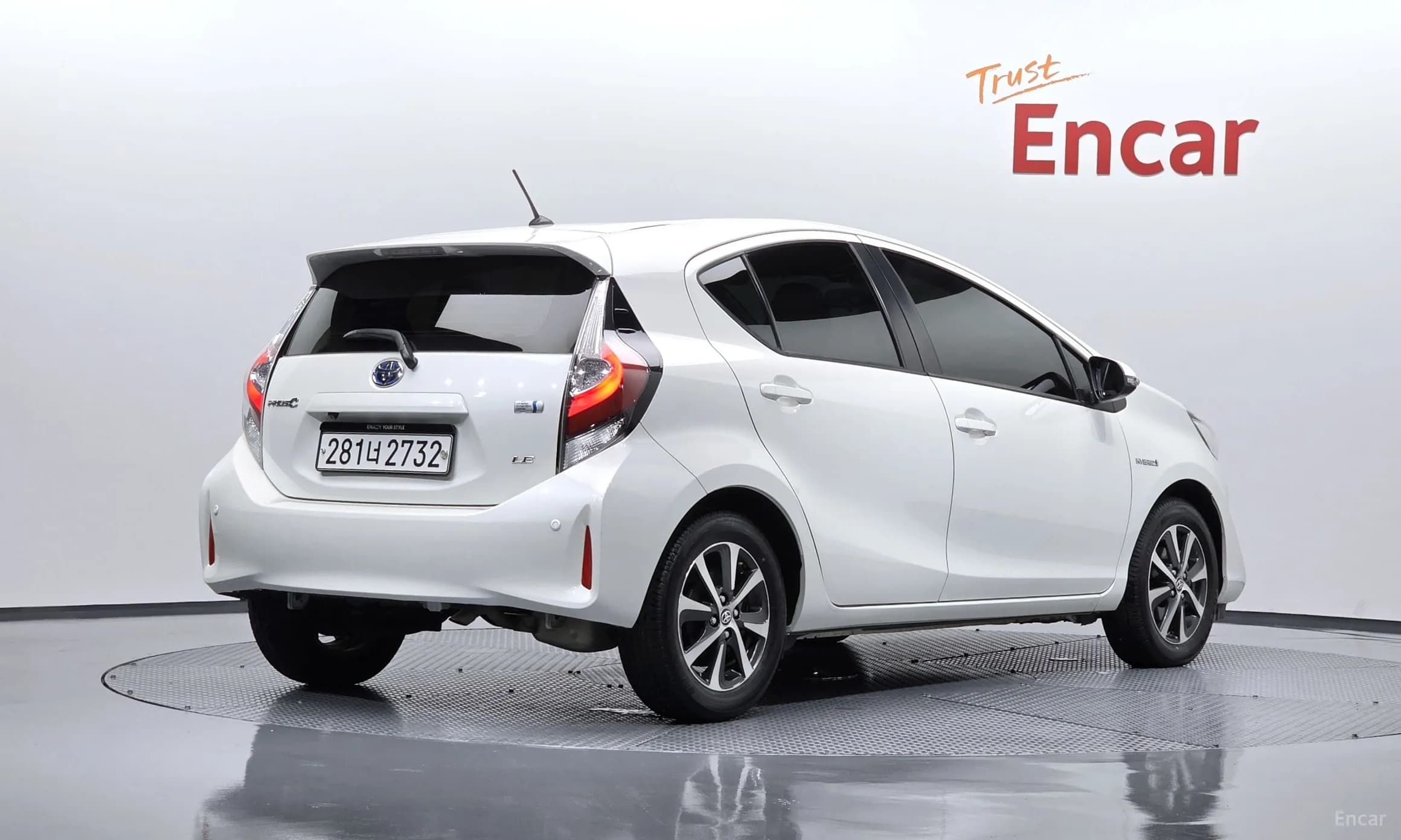 Prius C
