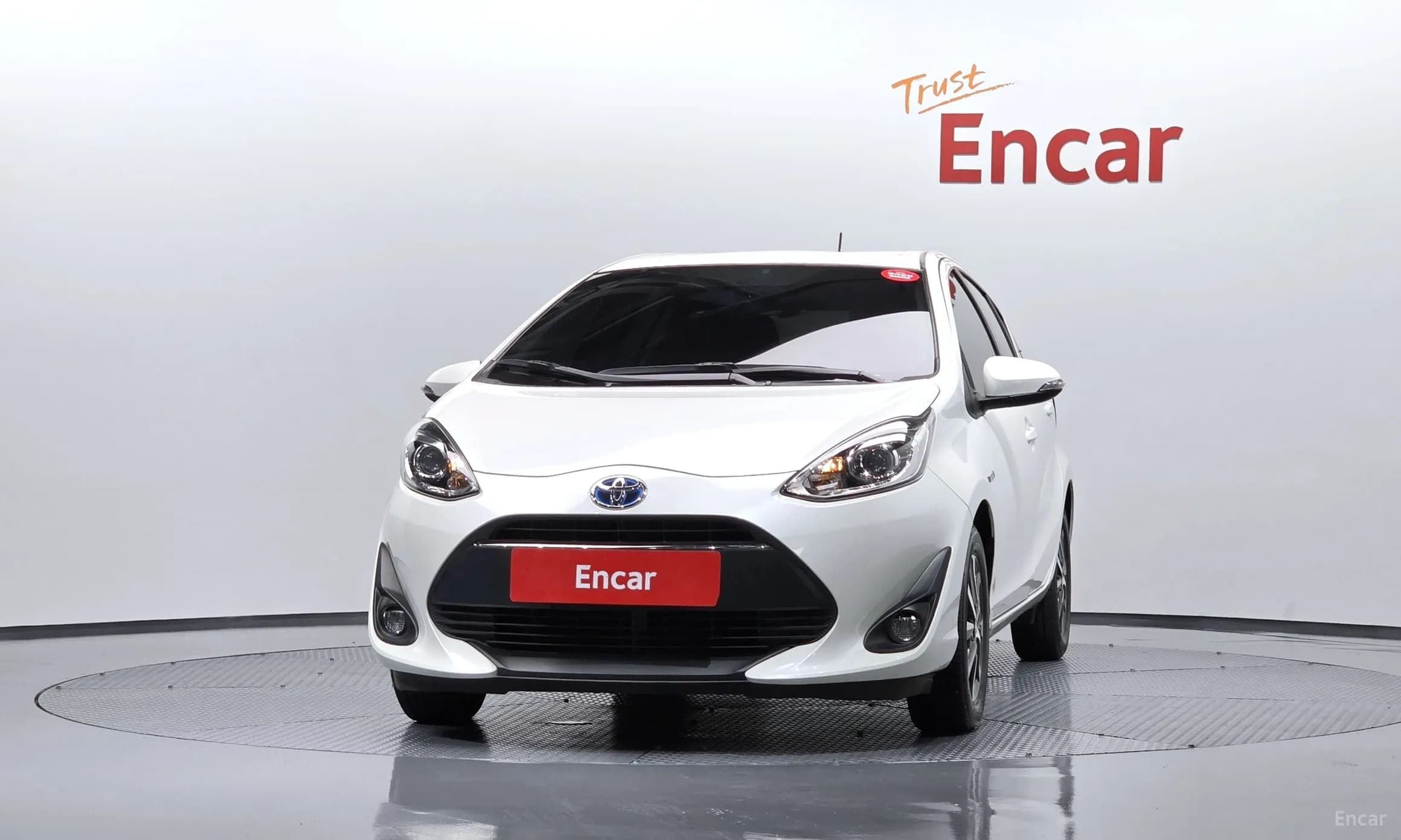 Prius C