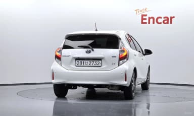 Prius C