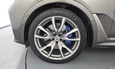 X7 (G07)