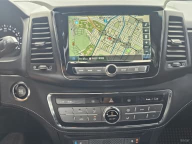 Rexton Sports Khan