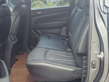 Rexton Sports Khan