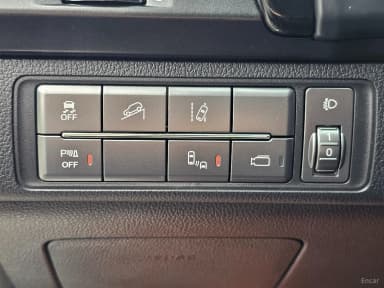Rexton Sports Khan