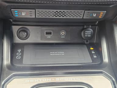 Rexton Sports Khan