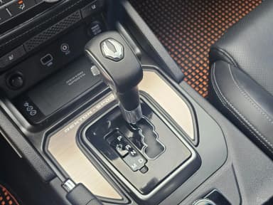 Rexton Sports Khan