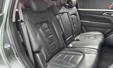 G4 Rexton