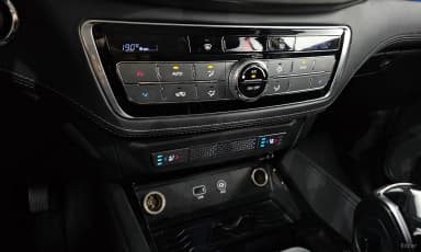 G4 Rexton