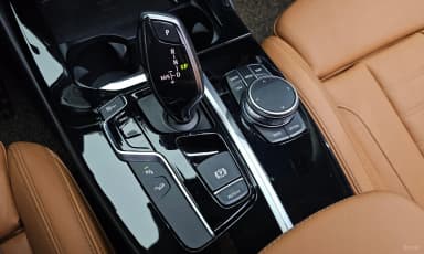 X3 (G01)