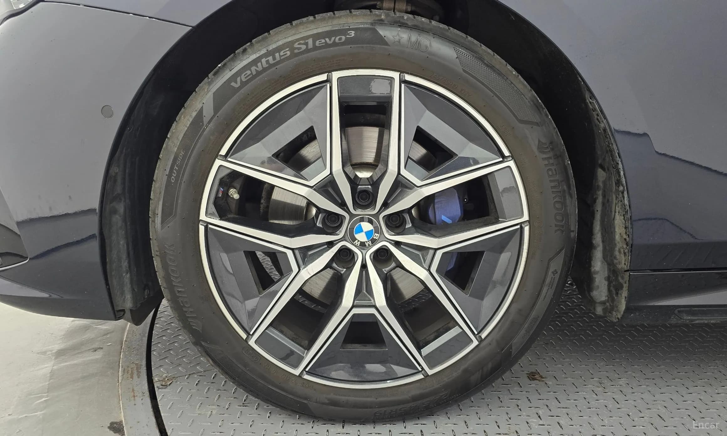 5 Series (G60)