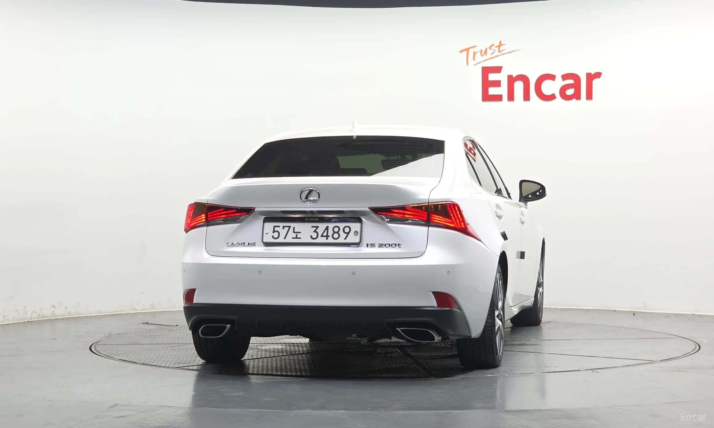 New IS200t