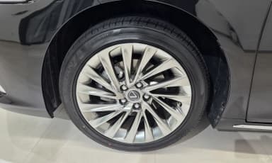 ES300h 7th Generation