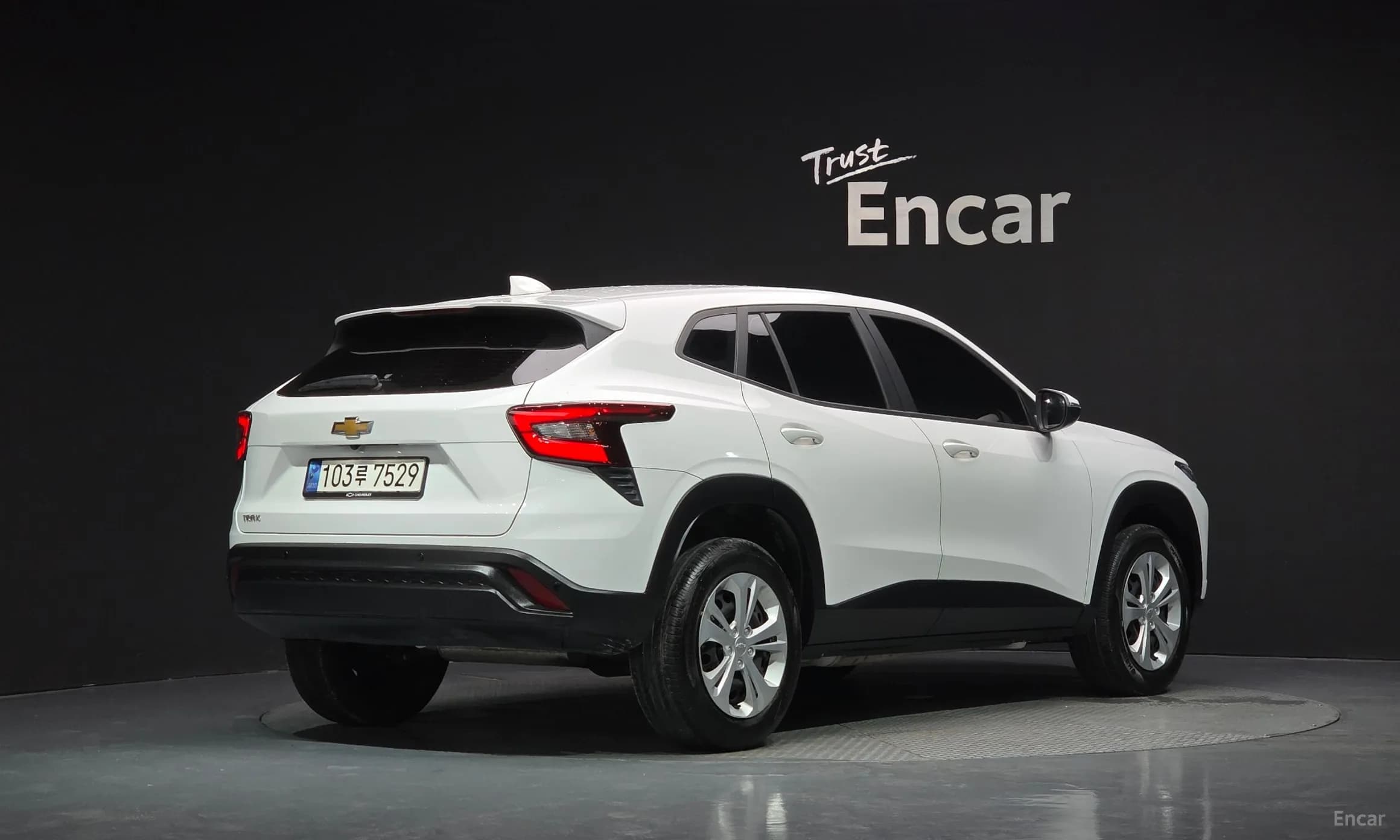Trax Crossover