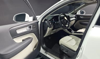XC40