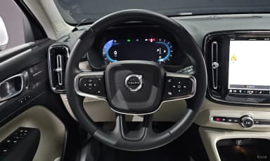 XC40
