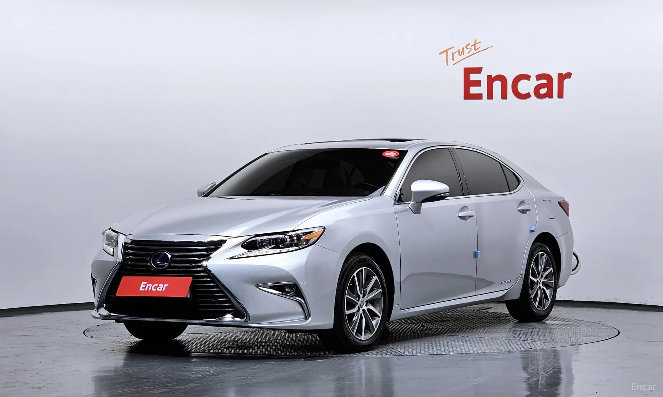 New ES300h